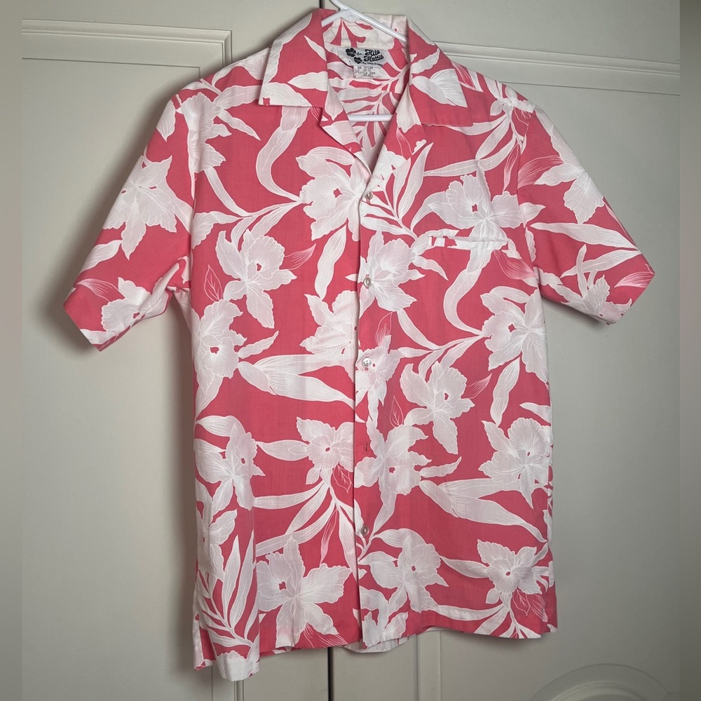 Hawaii ShirtHilo Hatti Short Sleeve  Medium